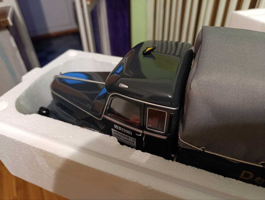 ROAD KINGS 1/18 KruppTitan SWL 80 ダークグレー ROAD KINGS 1/18