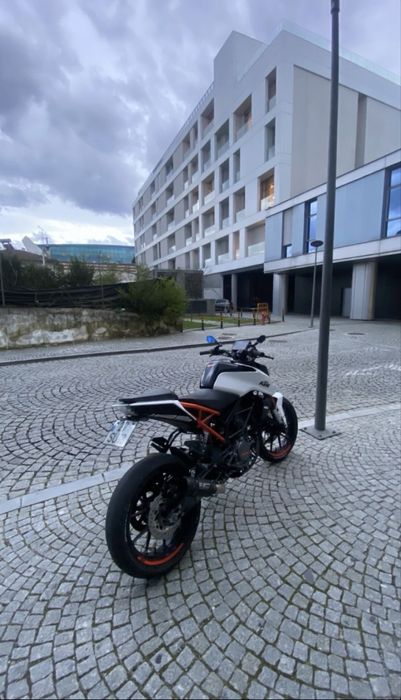 Ktm duke 125cc de 2017 branca