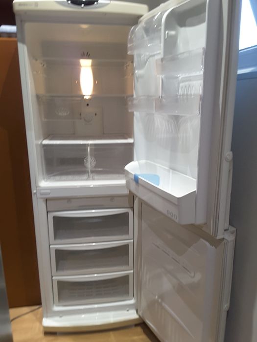 Frigorífico    LG