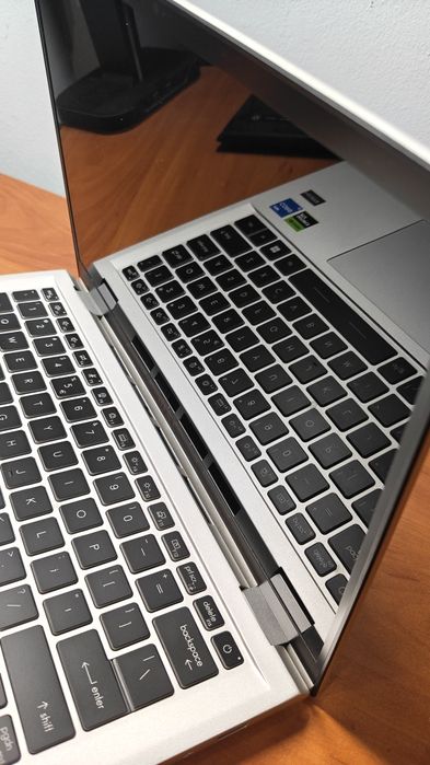 Laptop dla studenta 14 cali z czytnikiem linii papilarnych. RTX 2050 1.49kg