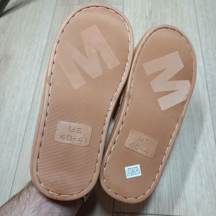 Kapcie damskie Misheng