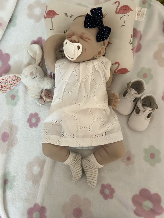 Bebé reborn novo