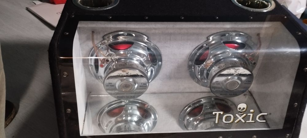 Subwoofer em bom estado