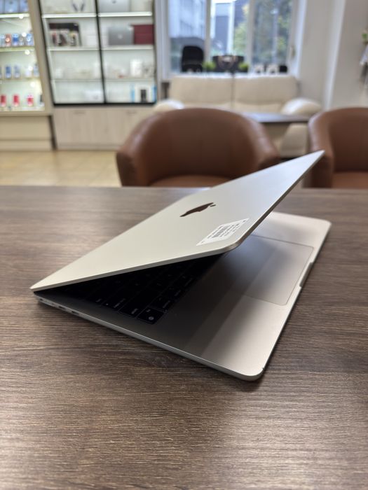 Macbook Air 13" 2022 M2 8gb/512ssd 1 Рік гарантія!
