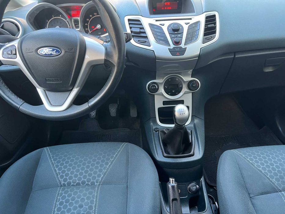 Ford Fiesta 2011 - Só 60.000 klms comprováveis