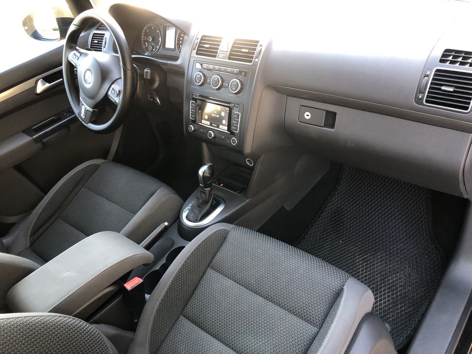 Volkswagen tоuran 2015р TDI ,автомат