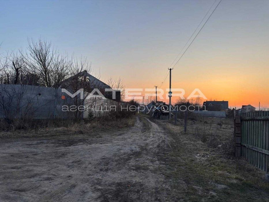Бобриця ділянка 8.4 сот поряд вул Козацька та магазин Кошик