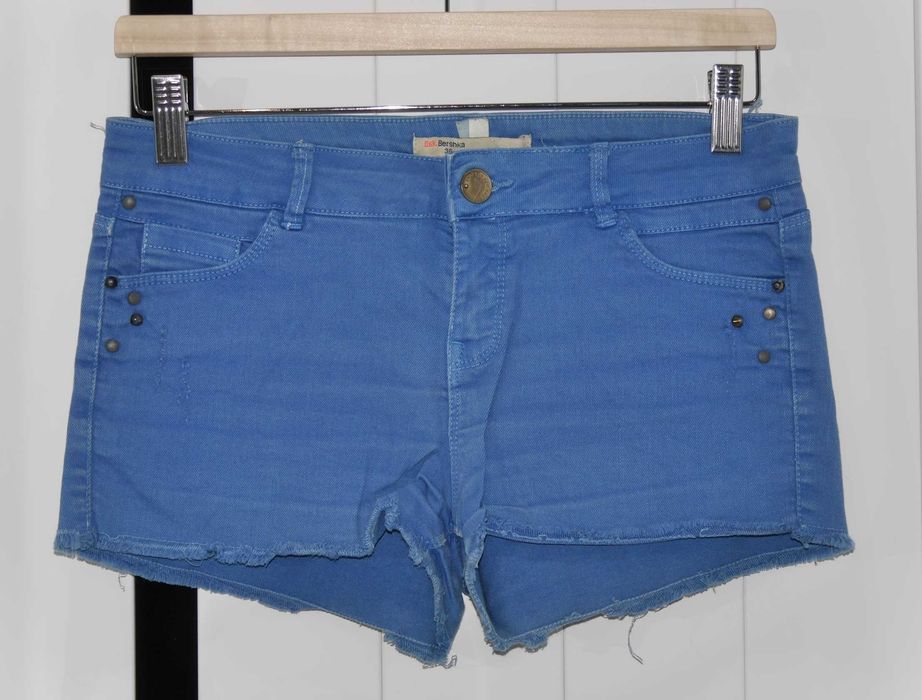Bershka świetne chabrowe spodenki 36 S