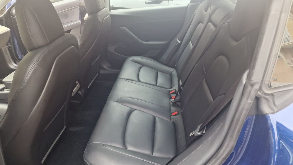 Tesla model 3 standard range plus 325cv 2020