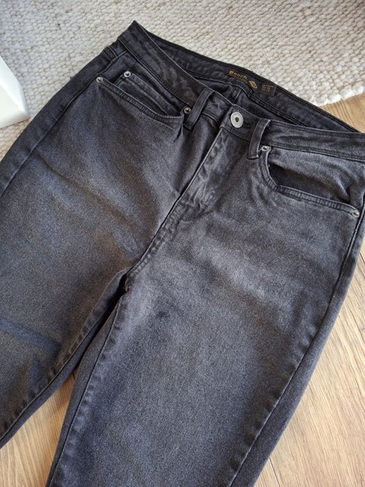 Rozmiar M, Bench grafitowe jeansy flare dzwony, spodnie jeansowe