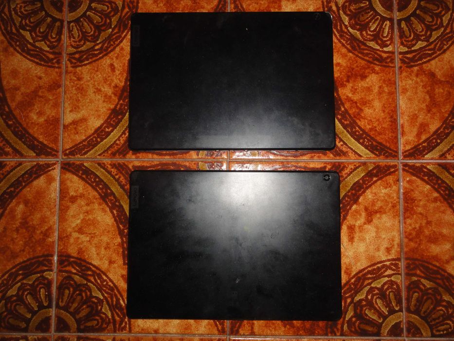 Lot of 2 Tablets (Lenovo)64730024402435121