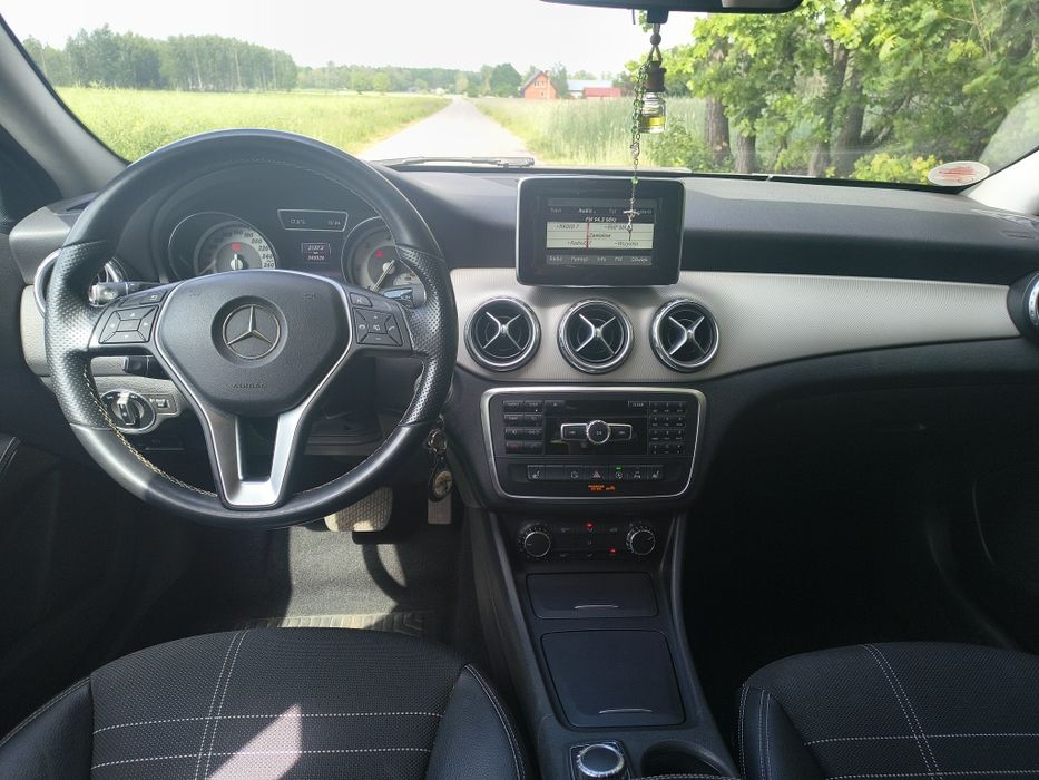 Mercedes-Benz  GLA   2.1