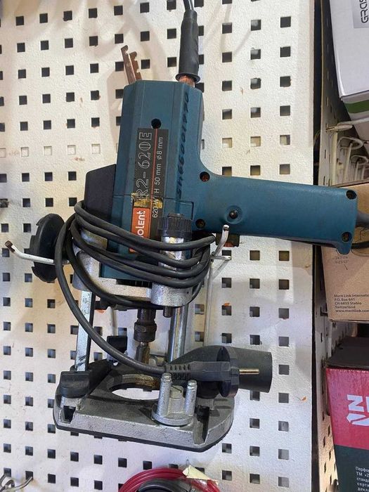 Електроінструмент.