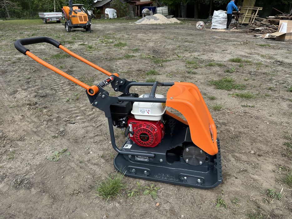 Zagęszczarka skoczek Ubijak 100 kg wynajem belle ammann wacker neuson bomag weber
