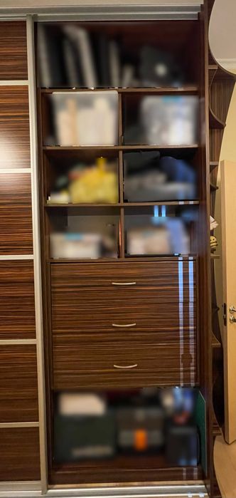 Шафа-купе зебрано із дзеркалом