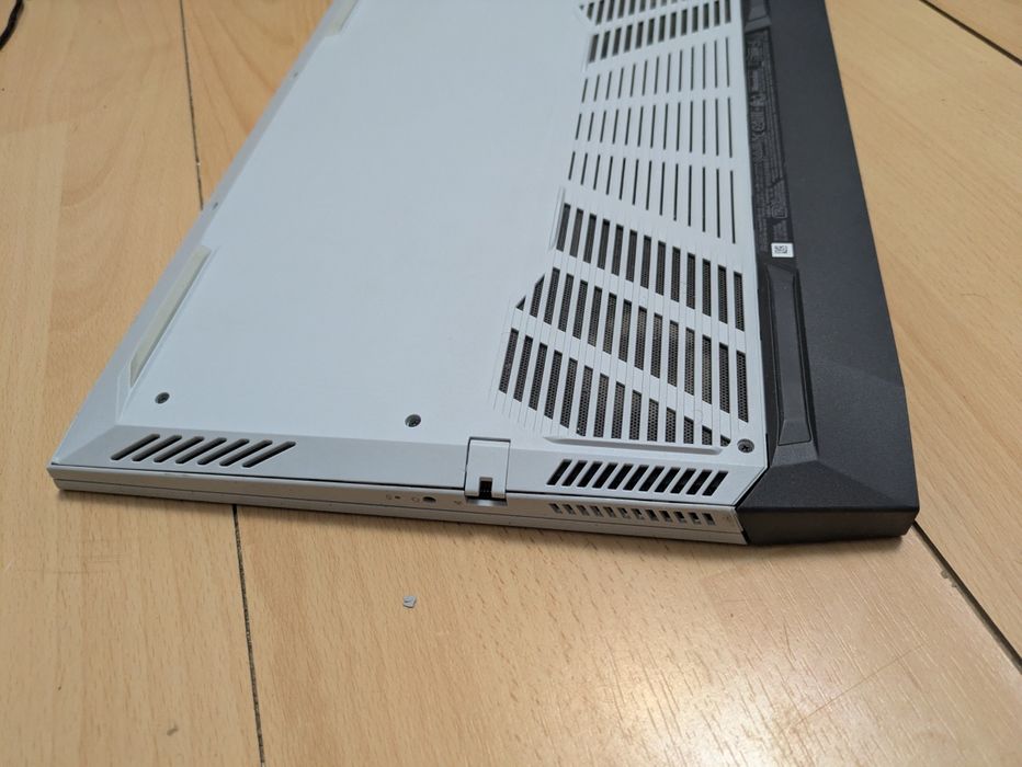 Dell G15 5511 Ryzen 5 5600H/16GB/1TB SSD/RTX 3050 4GB
