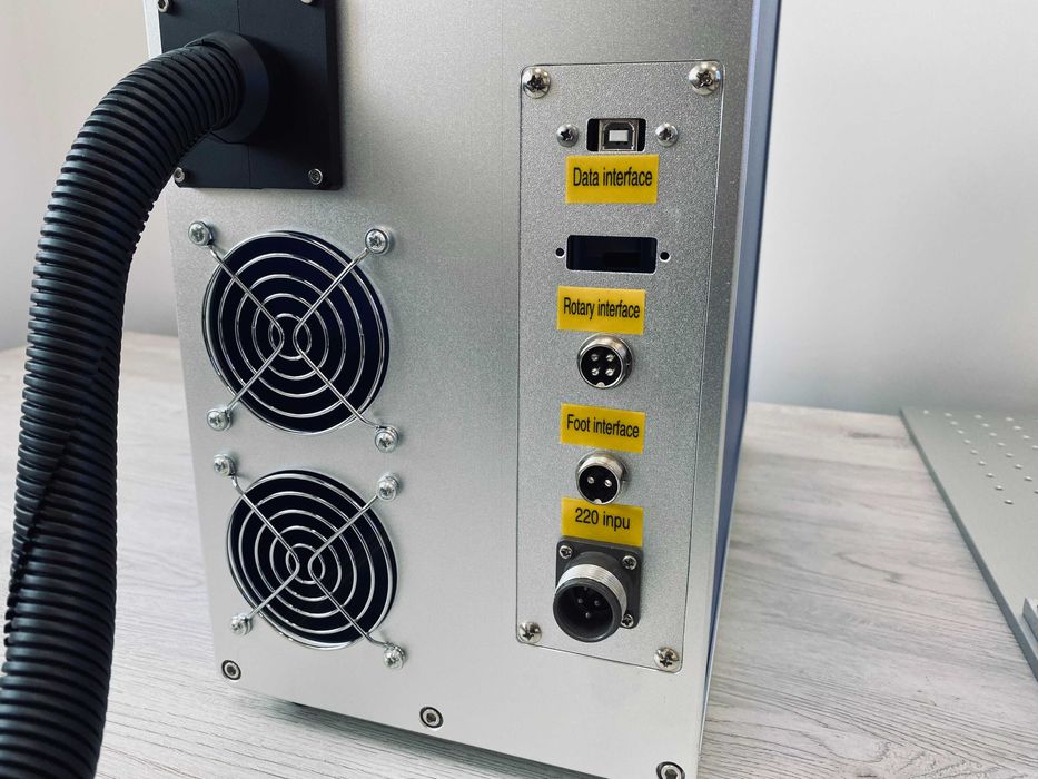 Лазерний станок TR-40-CO2 RF Davi CO2 40W Маркувальний станок СО2