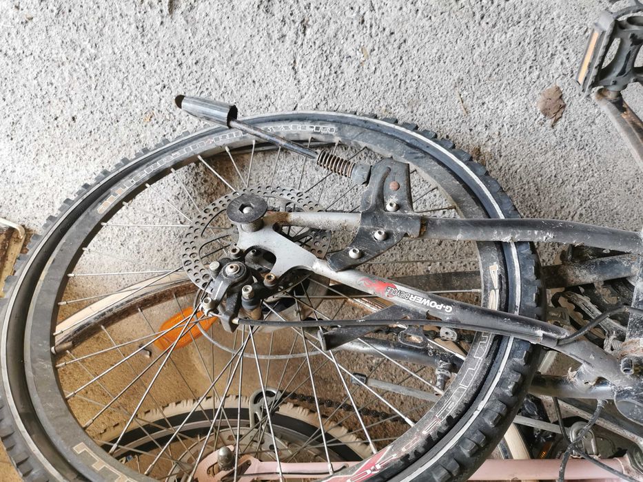 Rower młodzieżowy Mckenzle koła 24 Rama 40 Amortyzatory