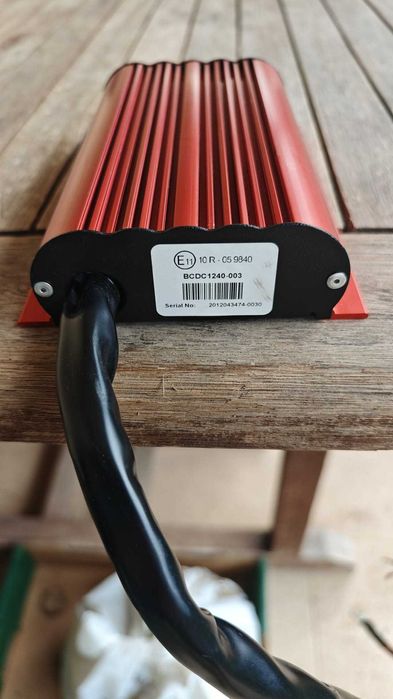 Booster carregador baterias DC-DC Redarc BCDC1240