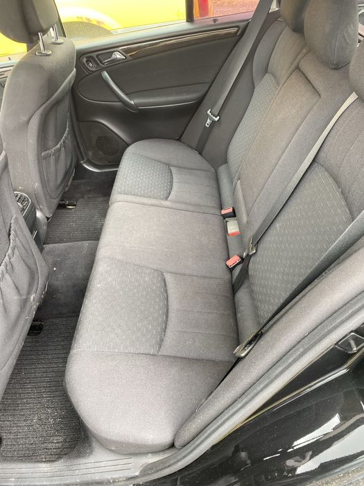 Mercedes c klasa w203 kombi komplet foteli  bdb stan