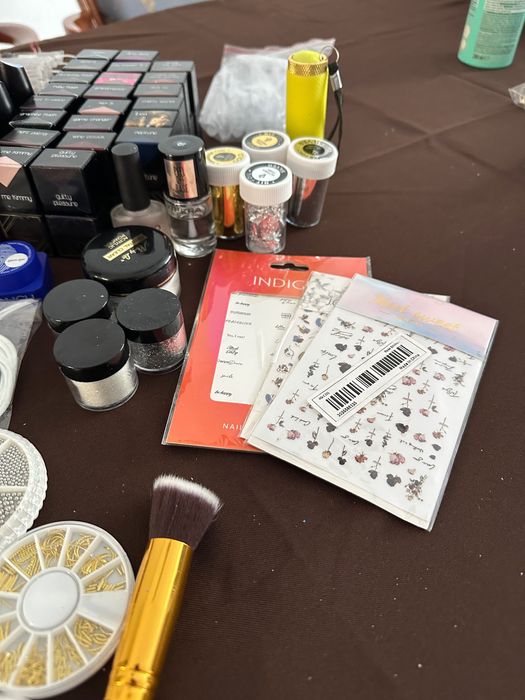 Materiały do manicure/pedicure
