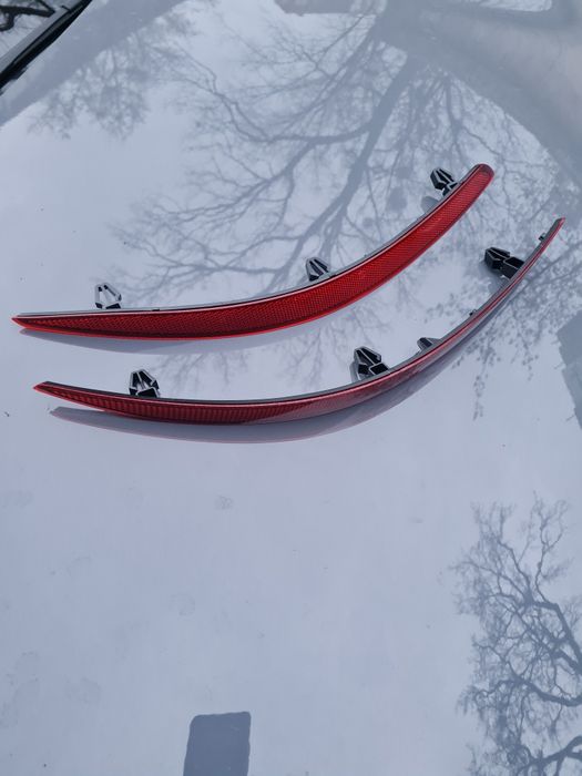 Катафот заднього бампера  Audi Q3 F3 83A (2018-) 83A945105 83A945106