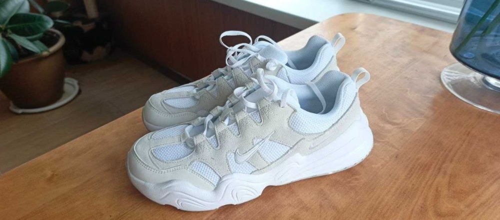 Оригінальні Nike Tech Hera, 43р.