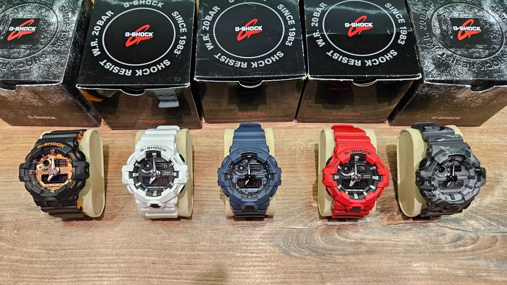 Casio G-Shock Czerwony GA-700-4AER idealny!