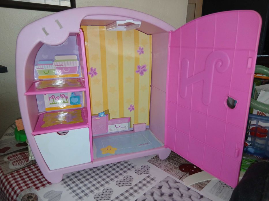 Guarda roupa para bonecas