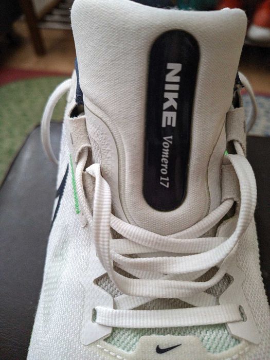 / Nike Vomero 17 / 45 / 30 km /