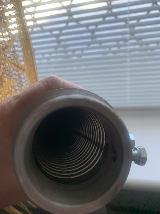 Продам для выхлопной трубы бензогенератора , вывод из помещения газов