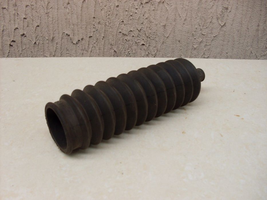 Продам пыльник рулевой рейки.