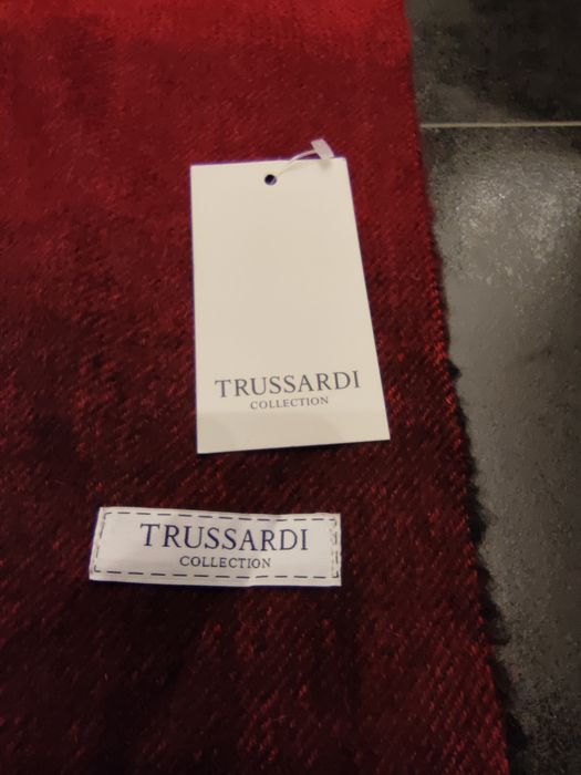 Wełniany (100% wool) szalik Trussardi w ombre kolorach.Nowy100złTANIEJ