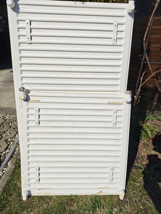 Dwa Kaloryfery płaskie