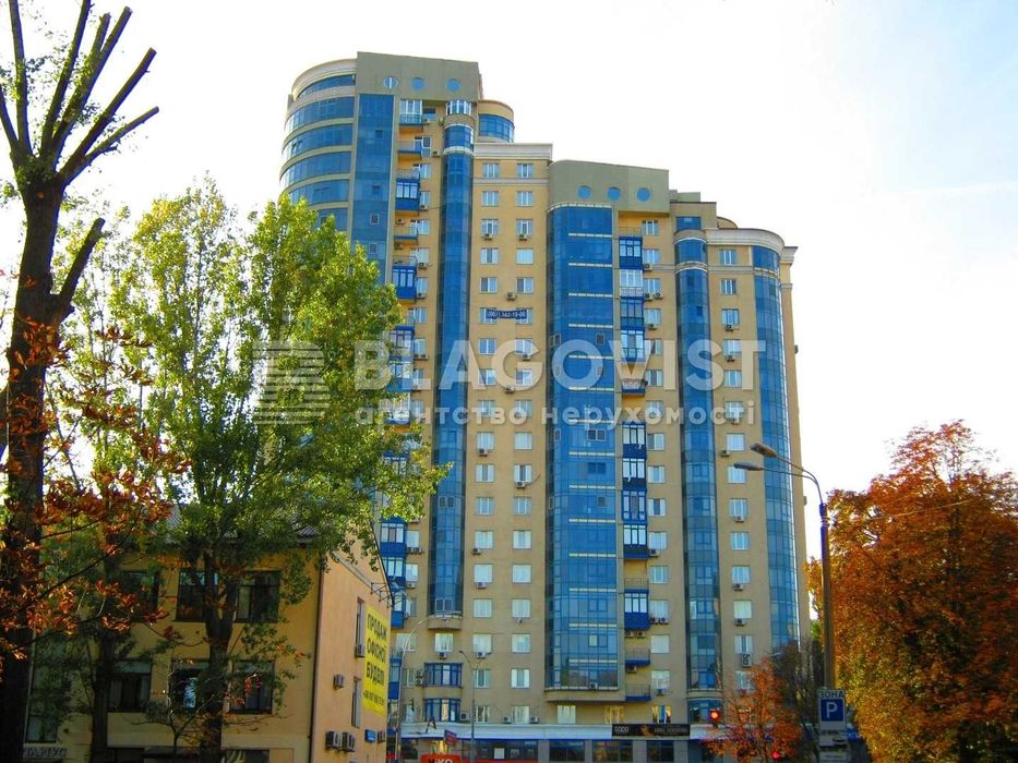 117м2 3 к квартира Князів Острозських Мирного Гусовського Резницька