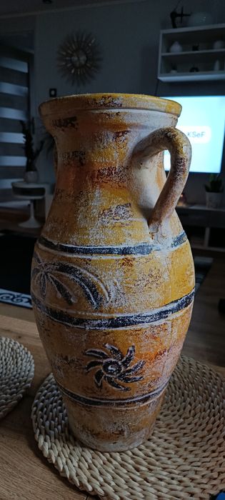 Dzban gliniany  w kolorze żółtym 9hra