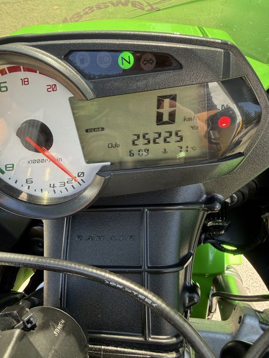 Японський спортбайк Kawasaki ZX6R Кавасакі Нінзя 636 з Японії ставиться на облік