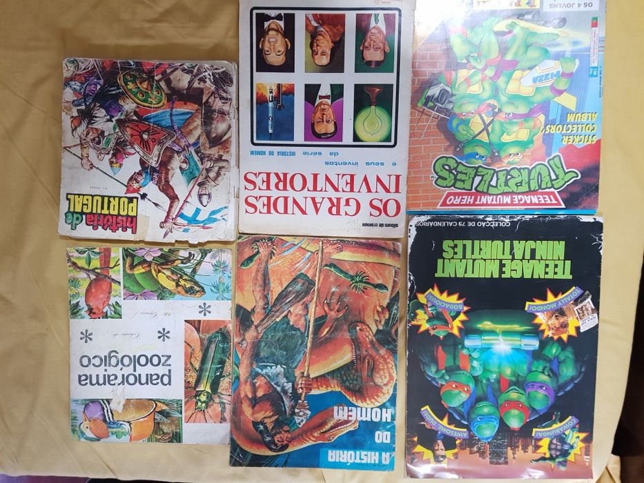 Cadernetas de cromos e tazos