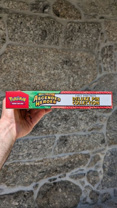 Pokémon TCG: First Partners Deluxe Pin Collection