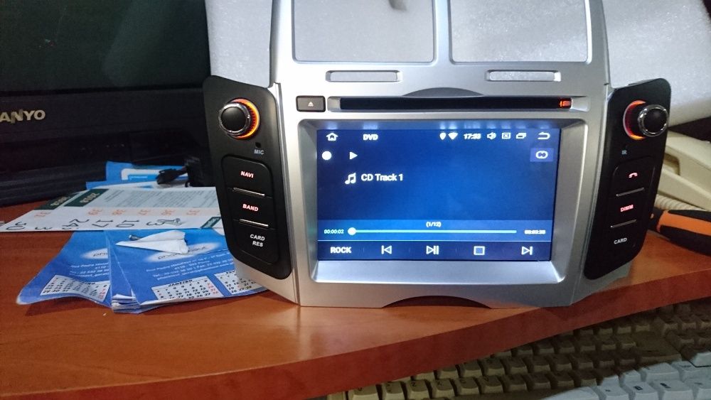 Auto-rádio 2 din android 14 p/ Toyota Yaris 2005 a 2011