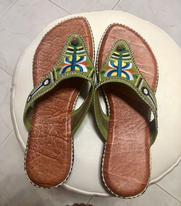 Chinelos Rasos Marroquinos 37