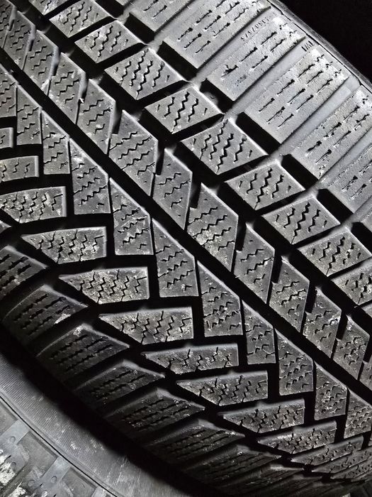 255/40R20 Continental WinterContact TS850P