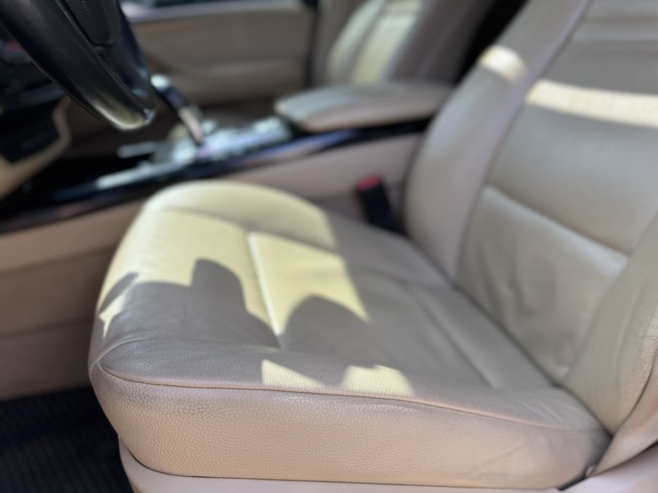 Автомобіль BMW X5 E70 xDrive 3.0 бензин 2010 рік