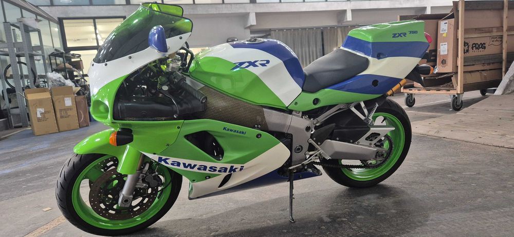 Kawasaki zxr 750 L