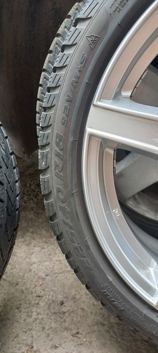 Продам Резину Pirelli 225/40 R18 зима