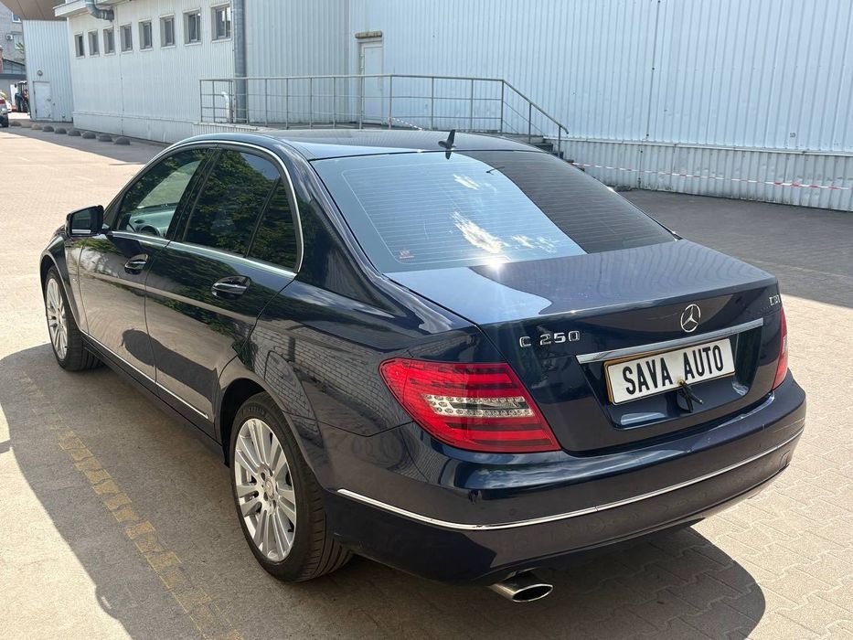 Продам Мерседес C CLASS.OM 651.MERSEDES C CLASS.Праве кермо