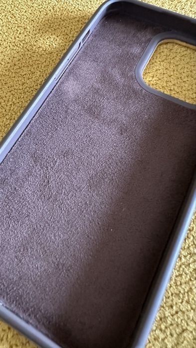 Guess_iPhone 14 pro max case