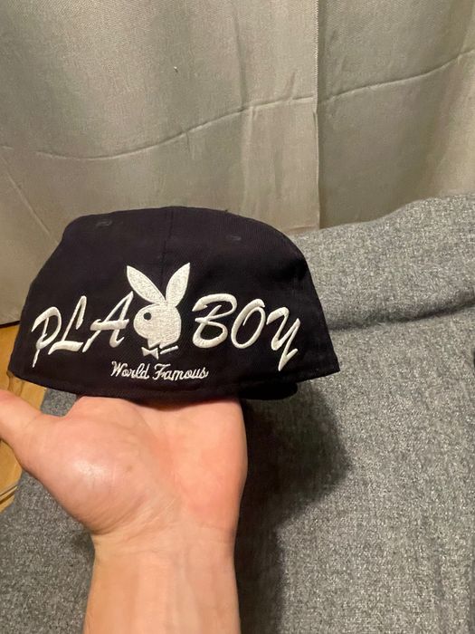 Boné Supreme X Playboy com logótipo em caixa preto