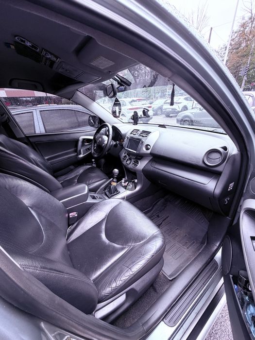 Продам Тoyota RAV4 2006