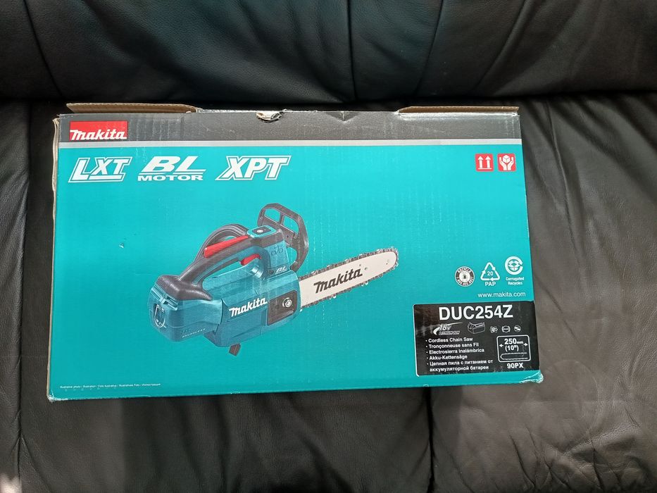 Акумуляторна ланцюгова пила MAKITA LXT DUC254Z (каркас)